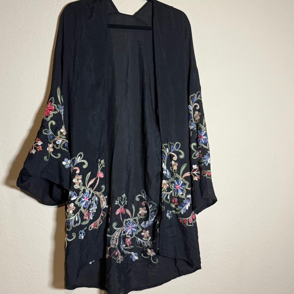 Floral Embroidered Kimono Bathing Suit Cover Up size: XL/One Size